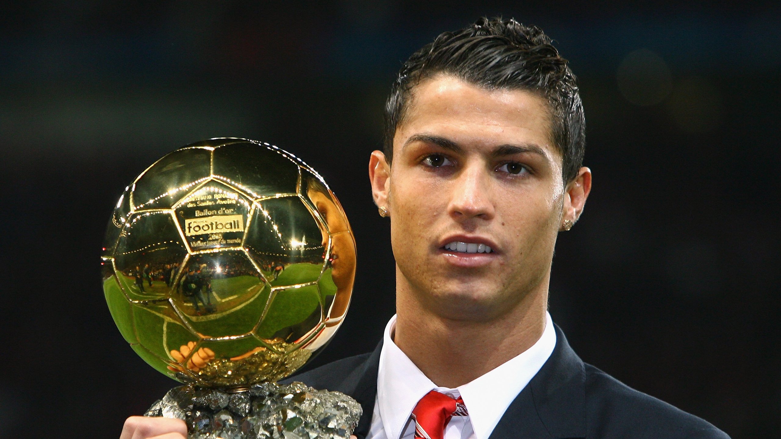 球员成长环境是否过度依赖个人努力,球员长期发展理念